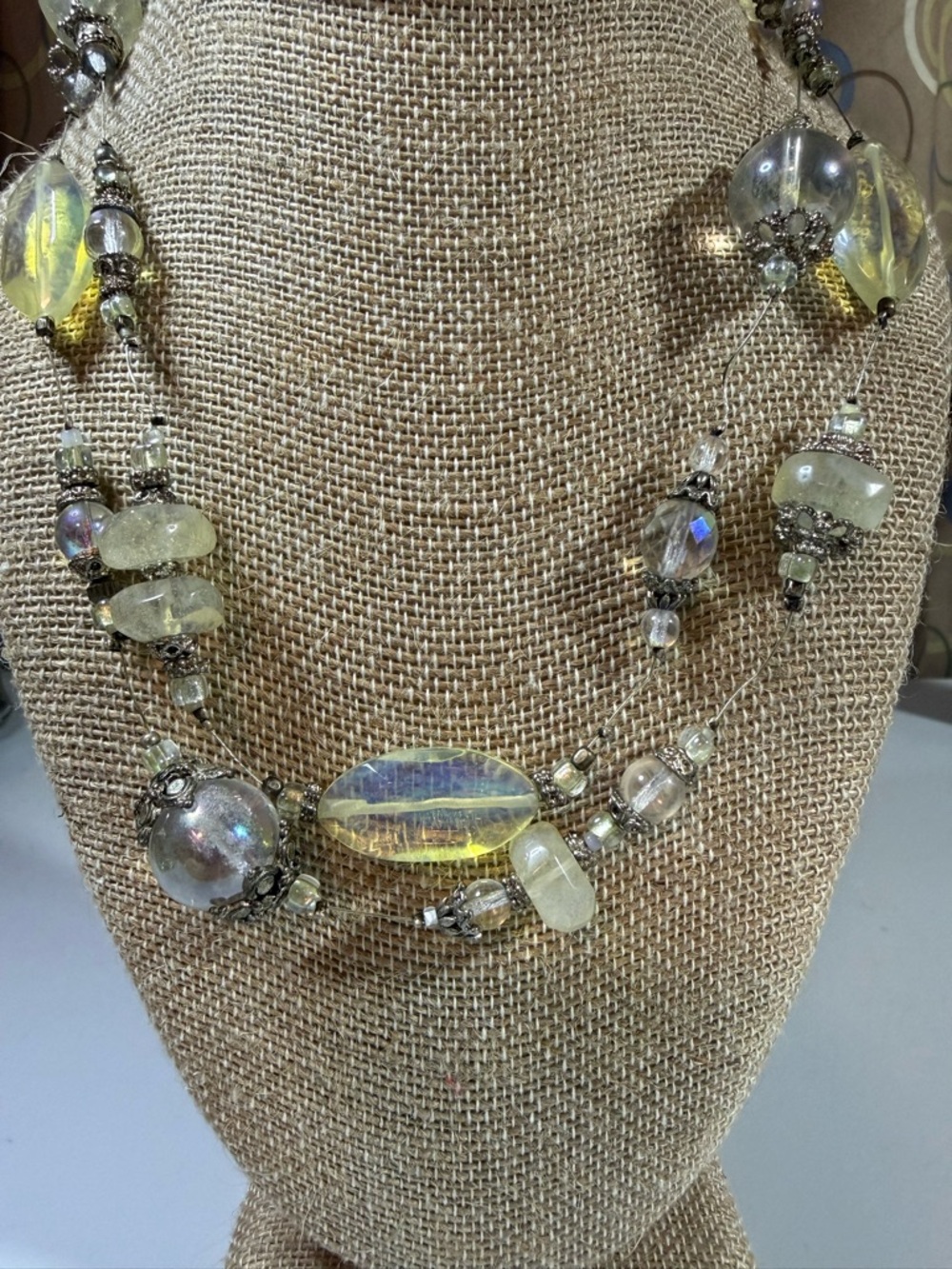 Vintage 1990s Iridescent Yellow Glass Bead Statement Necklace V8 - Picture 2 of 4